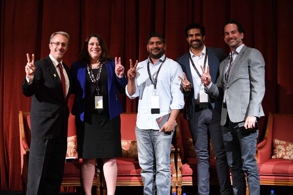 USC alumni entrepreneurs together at a network event